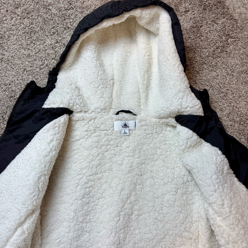 Disney Parks Women’s Mickey Mouse Ears Black Quilted Jacket Sherpa Lining Size L - Picture 6 of 13